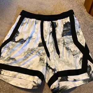 Dry fit Nike basketball shorts womens size L